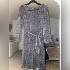 Nina Leonard, silver black sparkly pleated dress Large